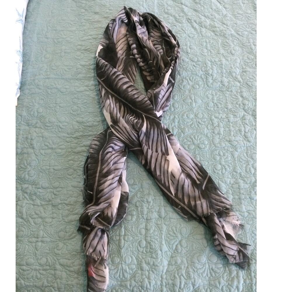 India Hicks Jungle Print Frayed Scarf - Picture 4 of 6